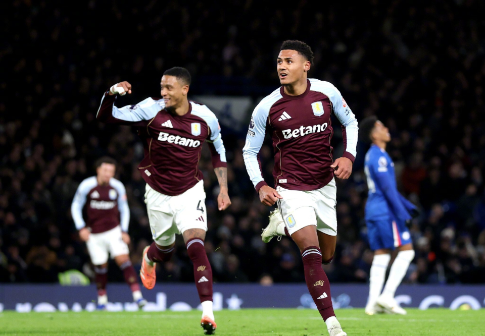 开云平台-54岁埃梅里封神！震撼11连胜创111年纪录 已掀翻5豪门+阿森纳颤抖