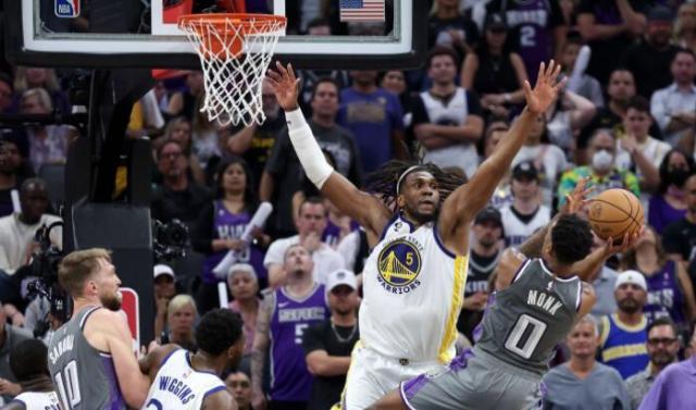 开云平台-3战狂抢56板！卢尼变季后赛篮板王 勇士冲冠添利器