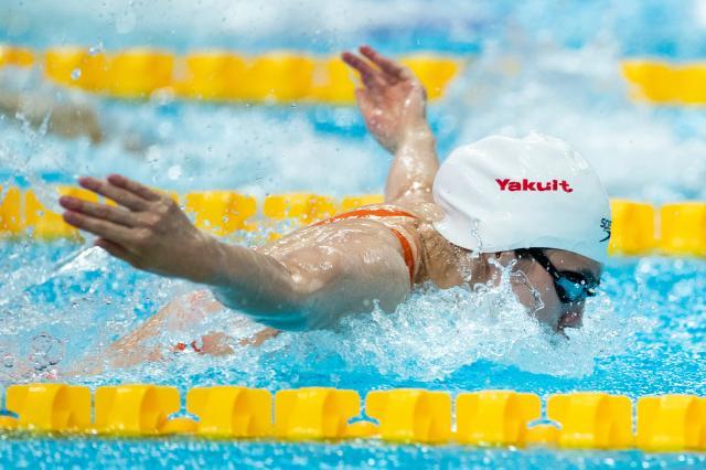 开云体育下载-世锦赛张雨霏闫子贝进决战 莱德基破纪录夺第16金