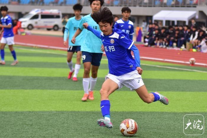 开云平台-一场足球赛“踢”出20万消费